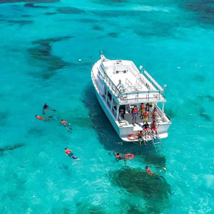 HOLBOX PLUS + ISLA CONTOY